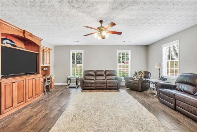 $550,000 | 305 Moccasin Gap Road, Jackson, GA 30233