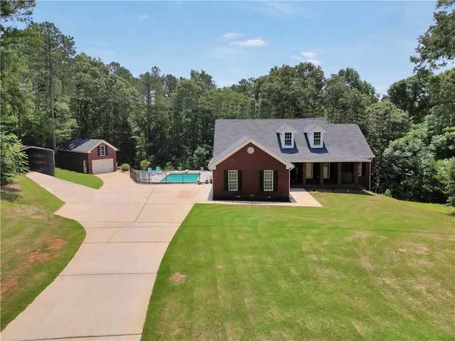 $550,000 | 305 Moccasin Gap Road, Jackson, GA 30233