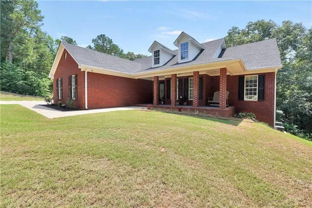 $550,000 | 305 Moccasin Gap Road, Jackson, GA 30233