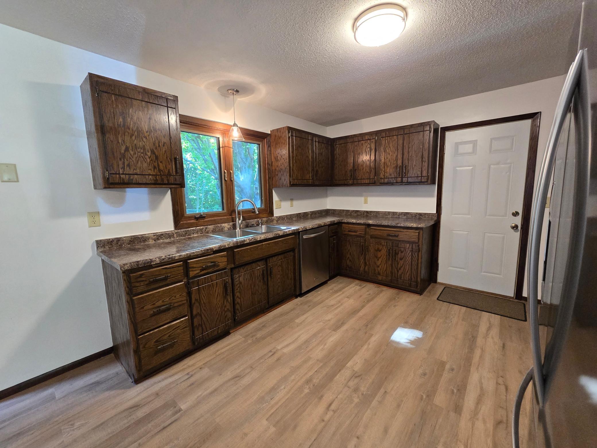 409 Main Street South St. Michael, MN 55376 - Photo 10 of 36