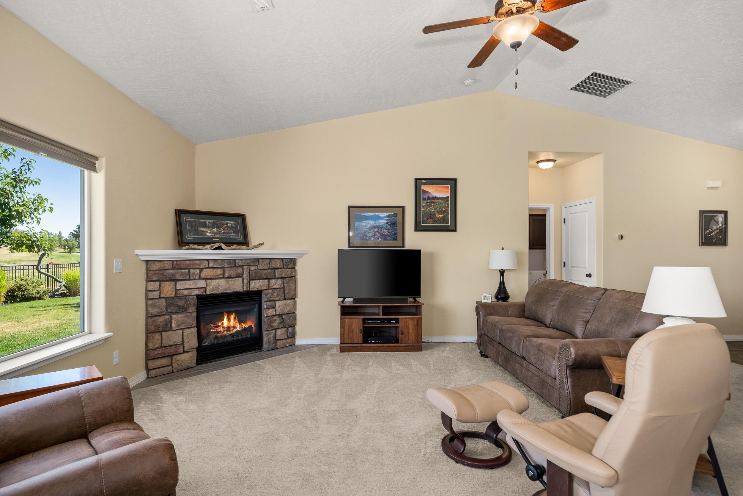 7811 South Fruitvale Road Cheney, WA 99004 - Photo 3 of 20