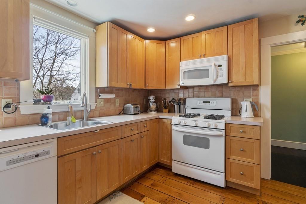 67 Standish Road Milton, MA 02186 - Photo 6 of 16 Gallery Image 6