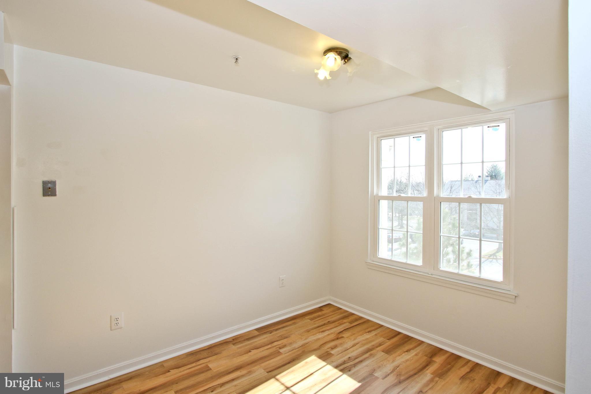 14909 McKisson Court, Unit 6CE Silver Spring, MD 20906 - Photo 13 of 30 Dining Room
