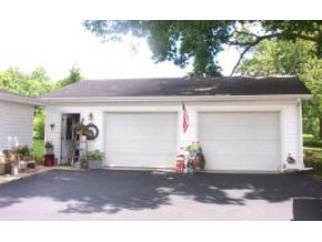 5076 West Gifford Road Bloomington, IN 47403 - Photo 3 of 9 Gallery Image 3