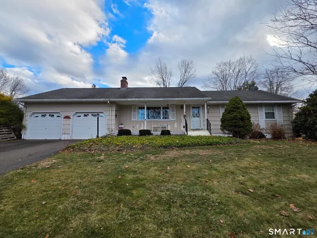 $325,000 | 114 Whitehall Drive, East Hartford, CT 06118
