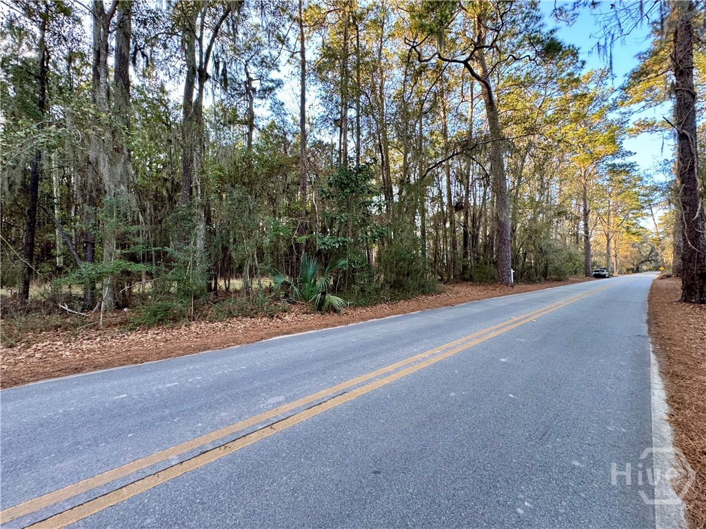 2205 Grove Point Road Savannah, GA 31419 - Photo 5 of 13