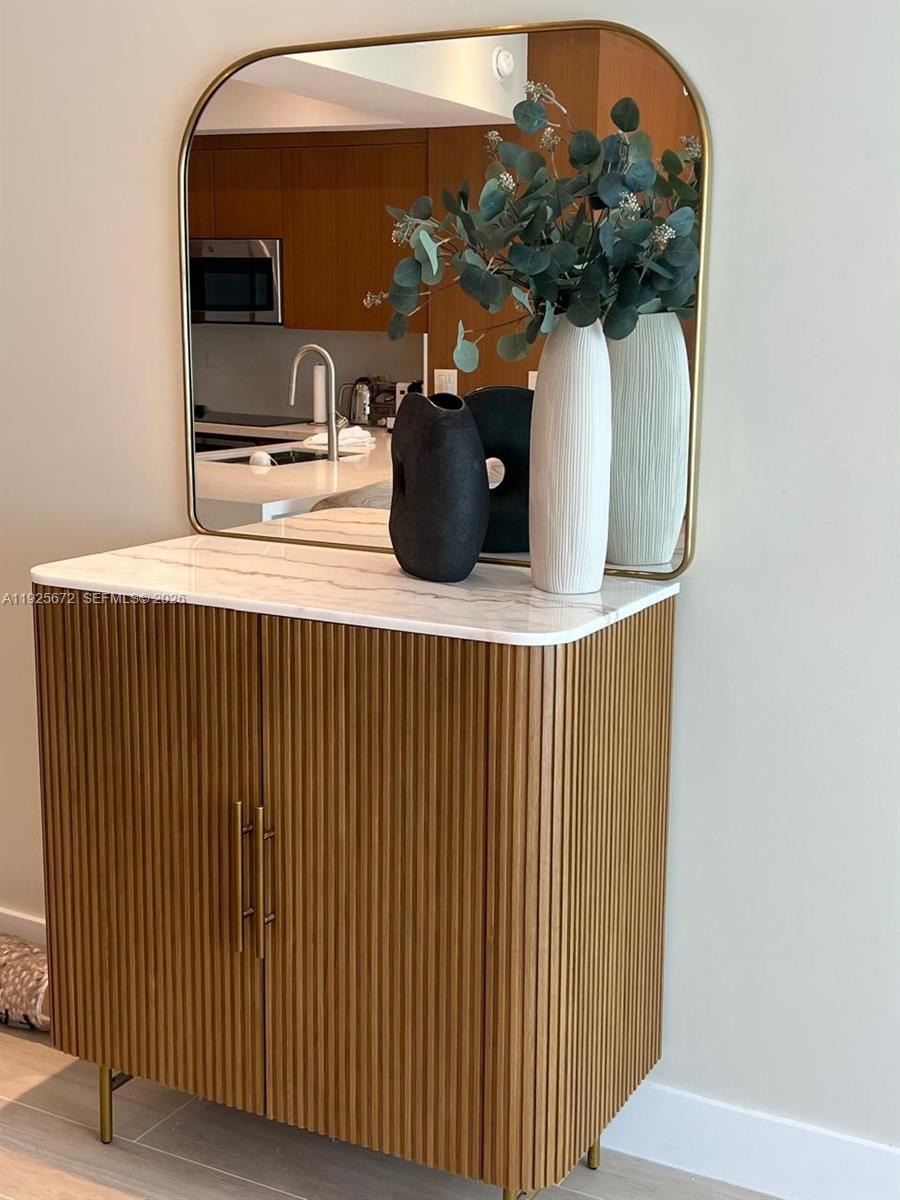 31 Southeast 5th Street, Unit 3921 Miami, FL 33131 - Photo 5 of 34