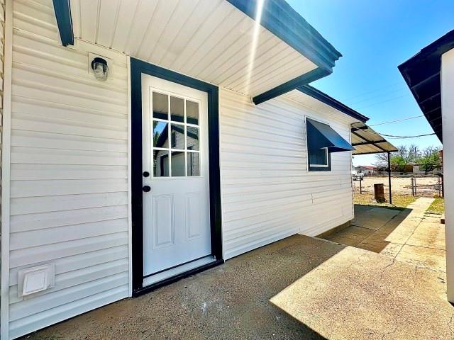 415 Hendrickson Street Goldsmith, TX 79741 - Photo 4 of 17 a view of a house with a backyard