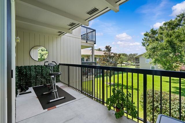 18460 Southeast Wood Haven Lane, Unit H Jupiter, FL 33469 - Photo 13 of 34 Patiuo