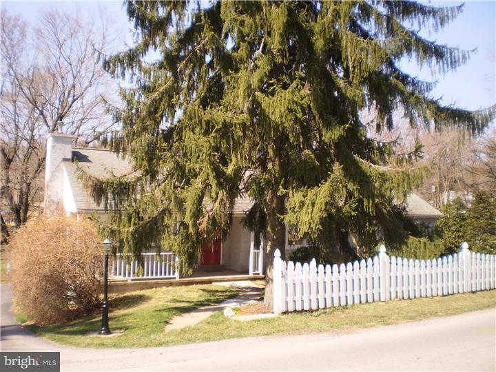 34 Grubb Road Malvern, PA 19355 - Photo 3 of 10 Exterior Front