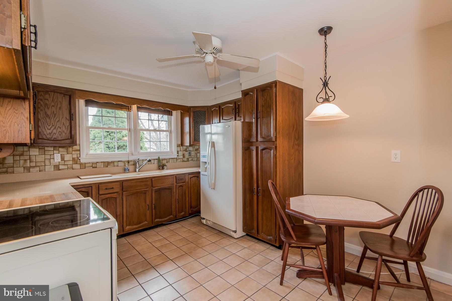3702 Valley Road Ellicott City, MD 21042 - Photo 4 of 29 Kitchen