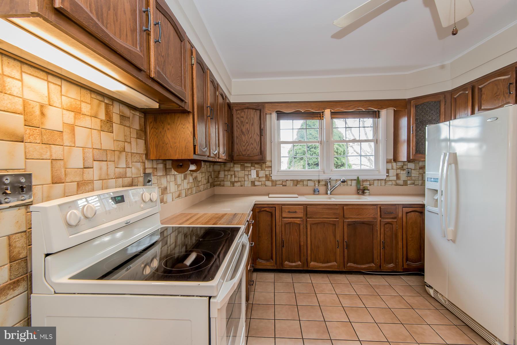3702 Valley Road Ellicott City, MD 21042 - Photo 5 of 29 Kitchen