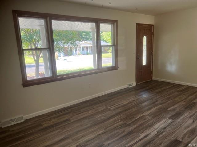39 Cardinal Lane Highland, IL 62249 - Photo 3 of 38 Gallery Image 3