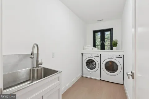 $1,998,000 | 3 Alden Lane, Chevy Chase, MD 20815