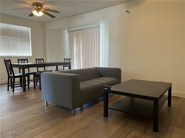 $2,250 | 8305 Aspenbrook Avenue, Las Vegas, NV 89145