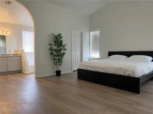 $2,250 | 8305 Aspenbrook Avenue, Las Vegas, NV 89145