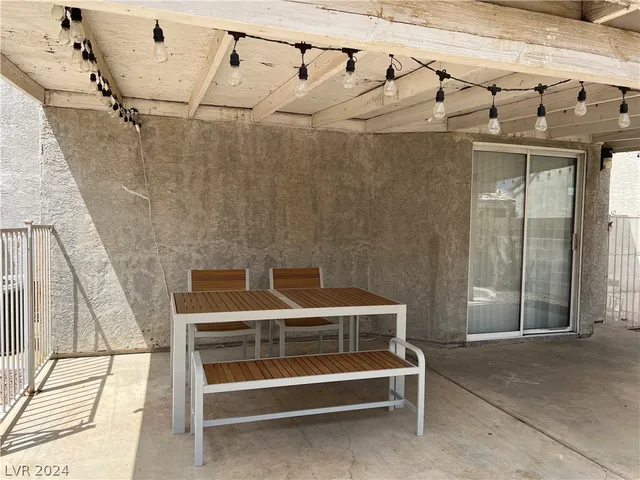 $2,250 | 8305 Aspenbrook Avenue, Las Vegas, NV 89145