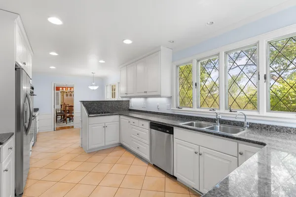 $845,000 | 1429 Oak Ledge Drive Southwest, Rochester, MN 55902