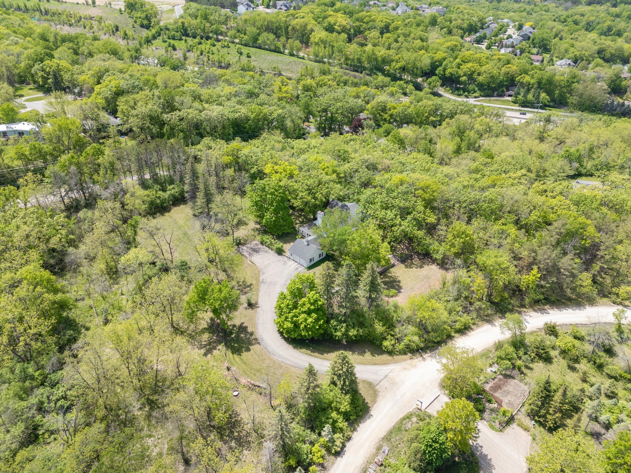 1429 Oak Ledge Drive Southwest Rochester, MN 55902 - Photo 3 of 41
