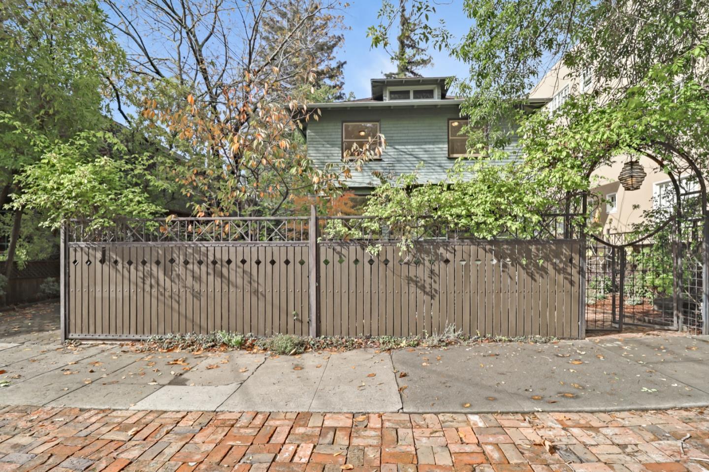 2614 Etna Street Berkeley, CA 94704 - Photo 2 of 59