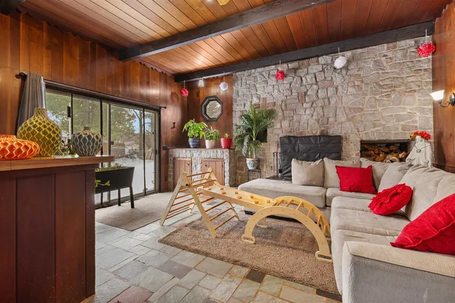 $269,900 | 23 Countryside Avenue, Berlin, NH 03570