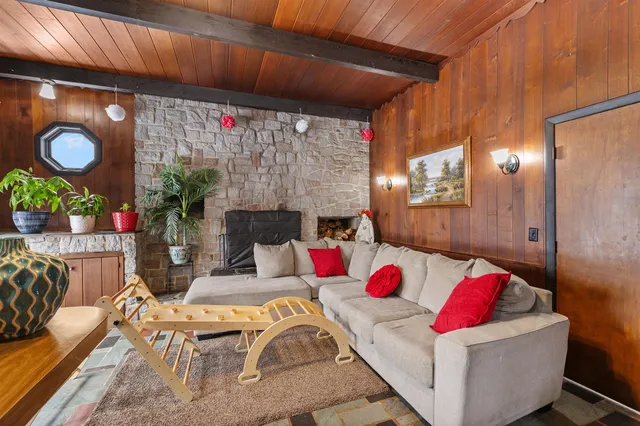 $269,900 | 23 Countryside Avenue, Berlin, NH 03570