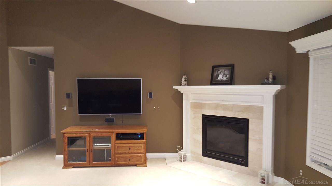 20489 Armada Ridge Road Armada, MI 48005 - Photo 5 of 22 31281528-4.JPG