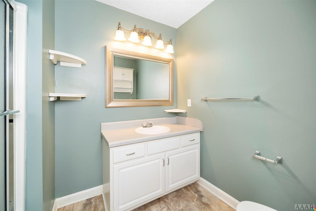 362 Country Club Road Camden, NC 27921 - Photo 18 of 39 Master Bath