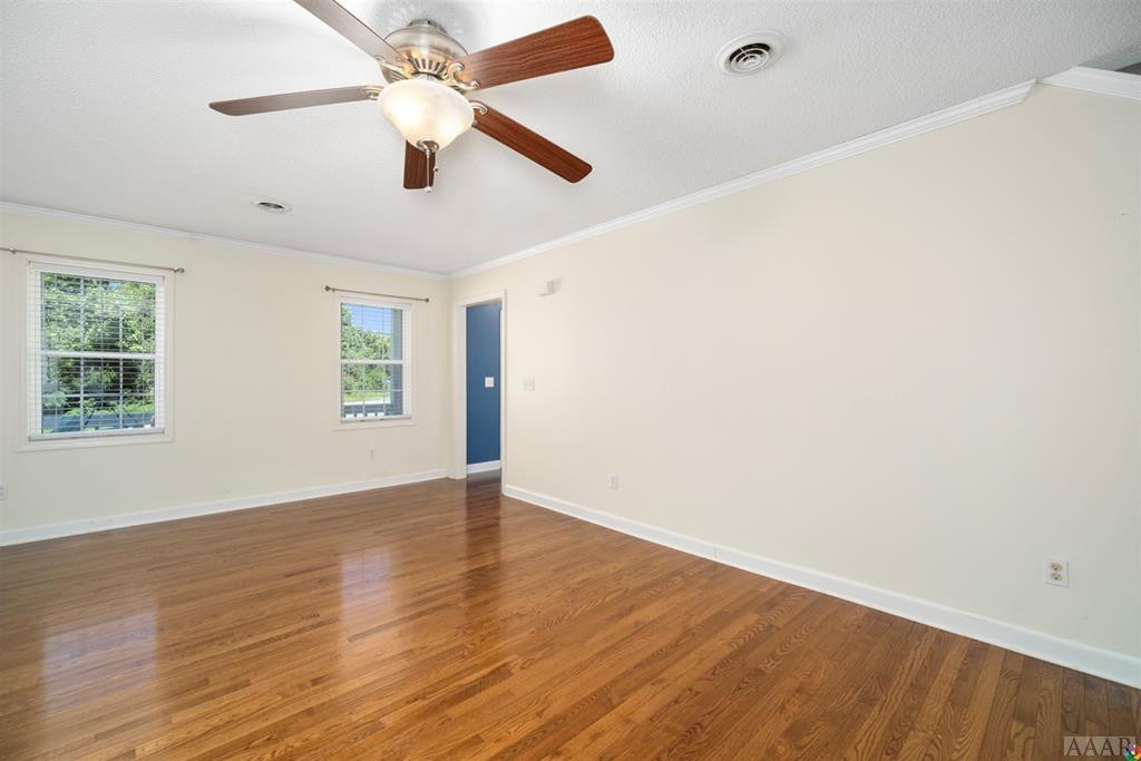362 Country Club Road Camden, NC 27921 - Photo 5 of 39 Living Room