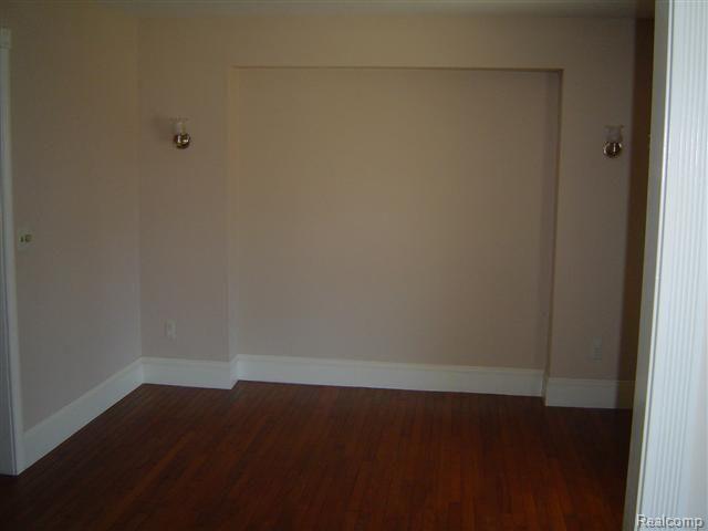 7646 Kearney Road Whitmore Lake, MI 48189 - Photo 5 of 16 Dining Room