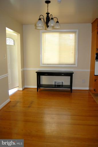 406 Hannes Street Silver Spring, MD 20901 - Photo 18 of 23 Dining Room