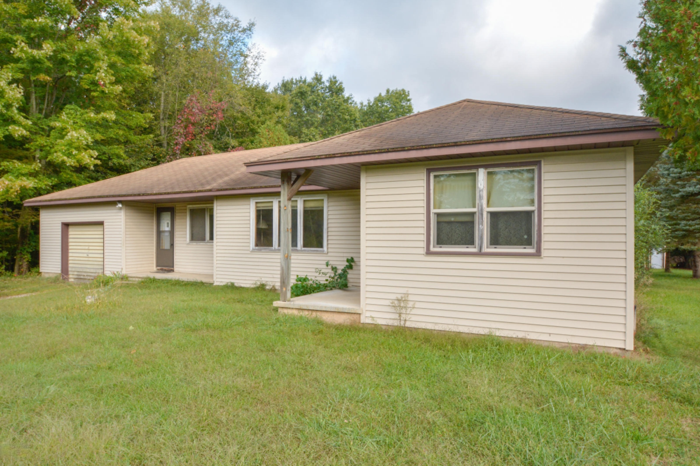 1377 Meachem Road Battle Creek, MI 49017 - Photo 3 of 30 1377 Meachem Rd. BC-101