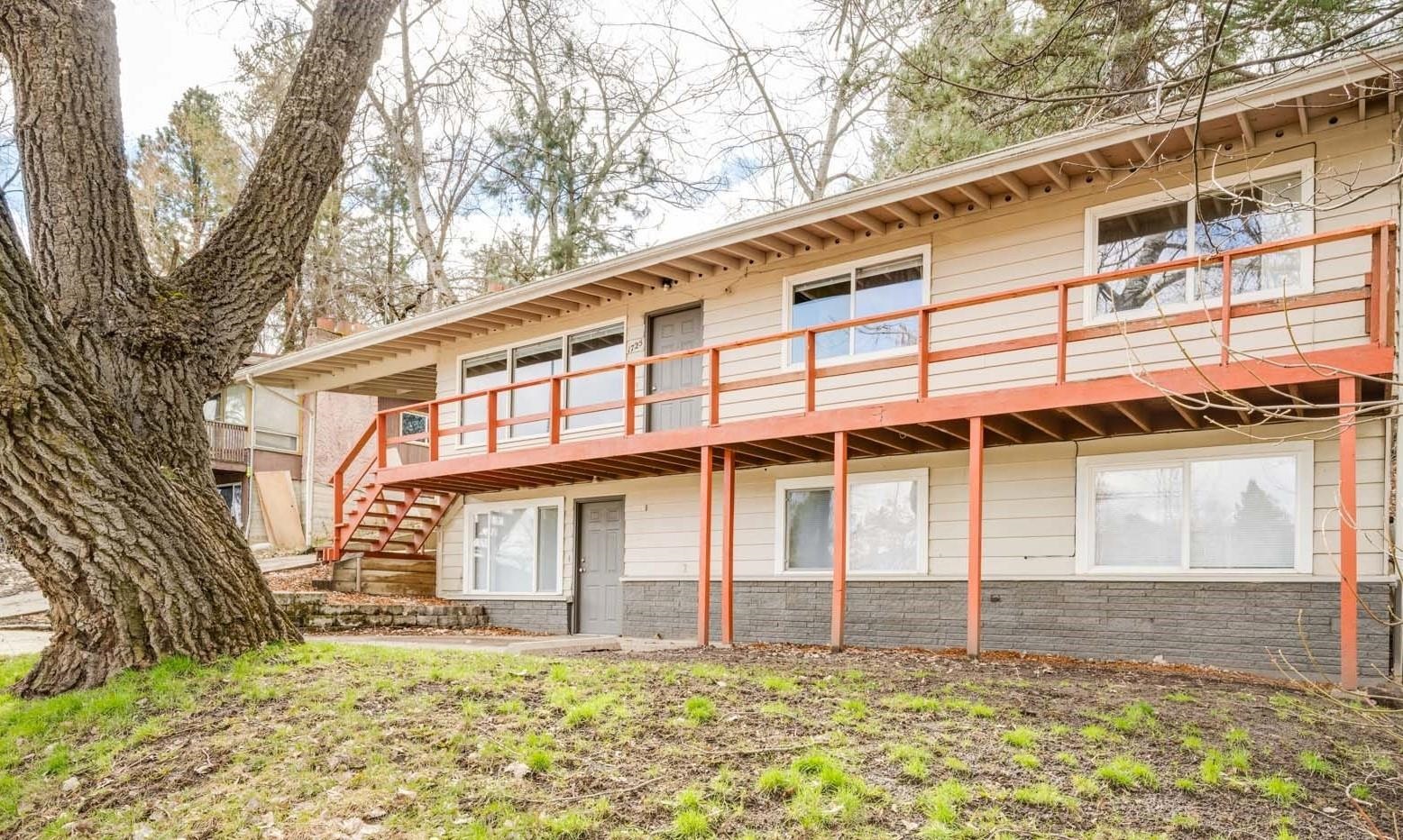 1725 Northeast Valley Road, Unit UPPER/LOWER Pullman, WA 99163 - Photo 1 of 26 Gallery Image 1