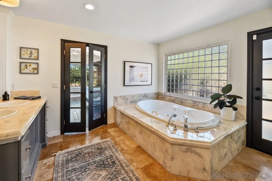 13060 Camino Del Valle Poway, CA 92064 - Photo 32 of 75