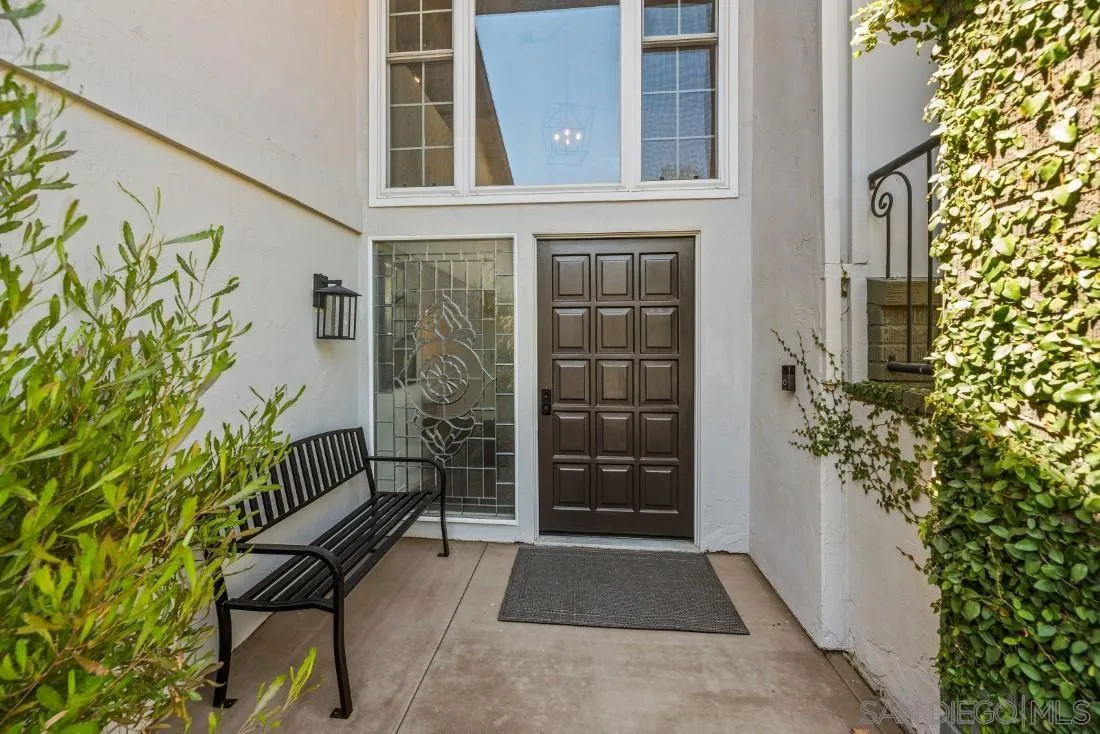 13060 Camino Del Valle Poway, CA 92064 - Photo 4 of 75