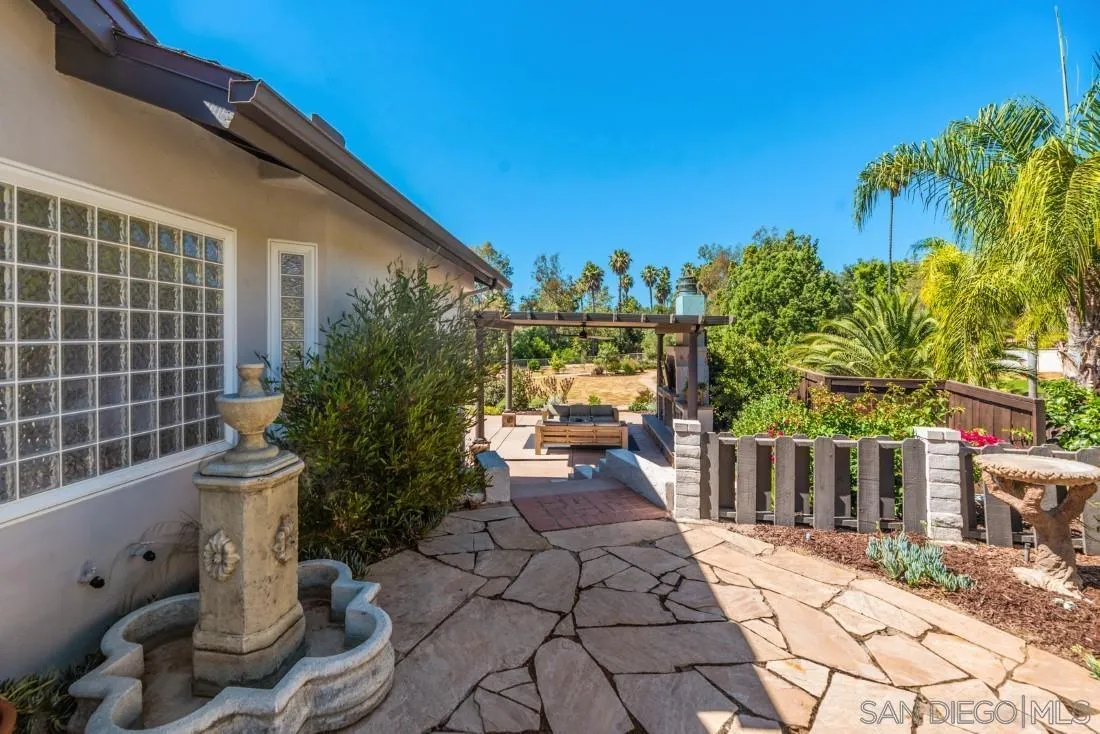 13060 Camino Del Valle Poway, CA 92064 - Photo 57 of 75