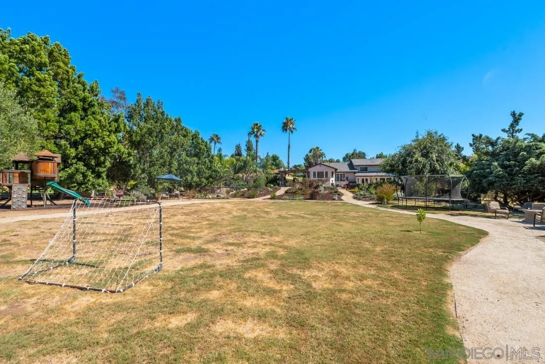 13060 Camino Del Valle Poway, CA 92064 - Photo 61 of 75