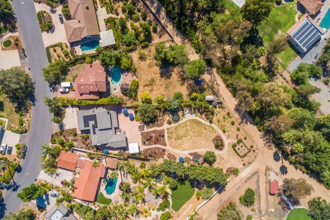 13060 Camino Del Valle Poway, CA 92064 - Photo 71 of 75