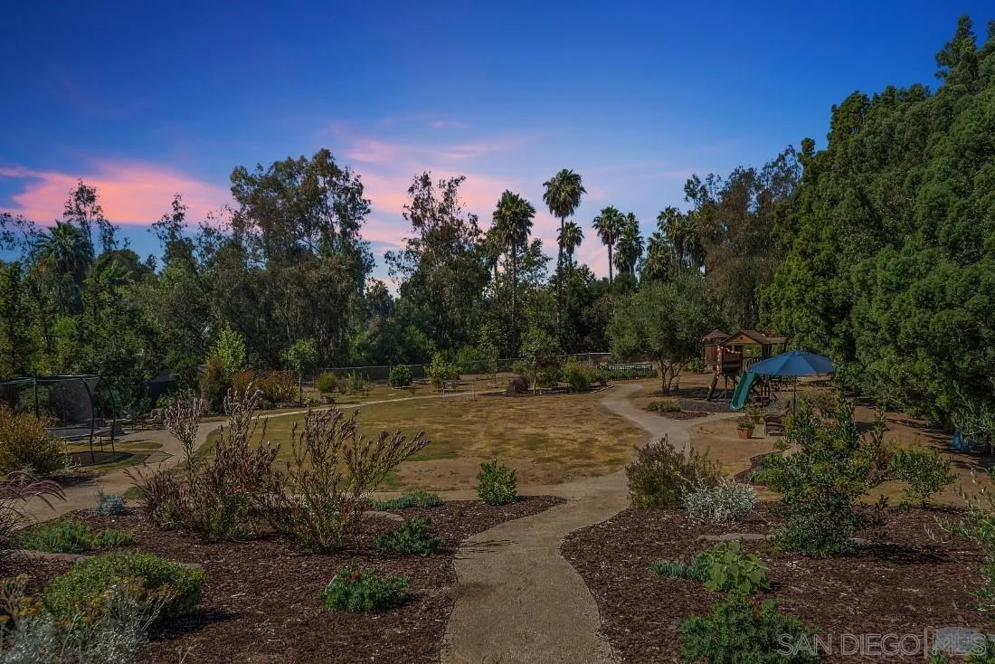 13060 Camino Del Valle Poway, CA 92064 - Photo 73 of 75