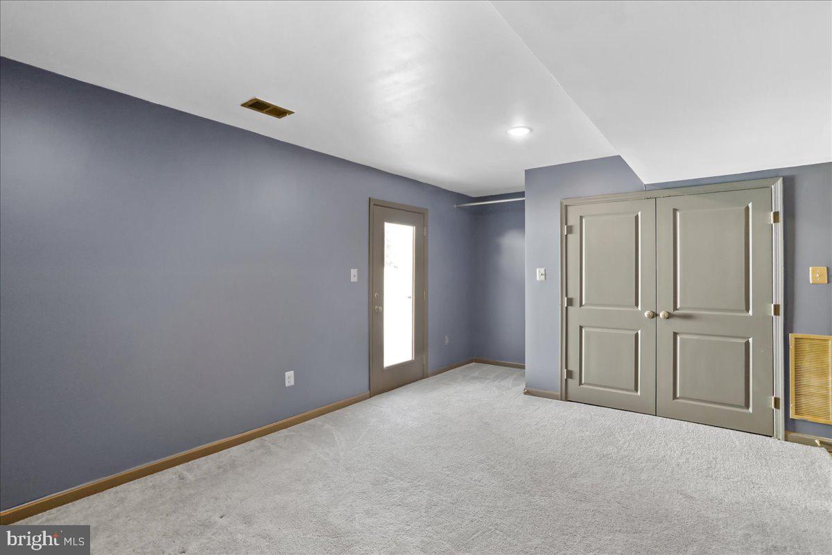 46 Scoter Road Hedgesville, WV 25427 - Photo 14 of 28 a view of an empty room and window