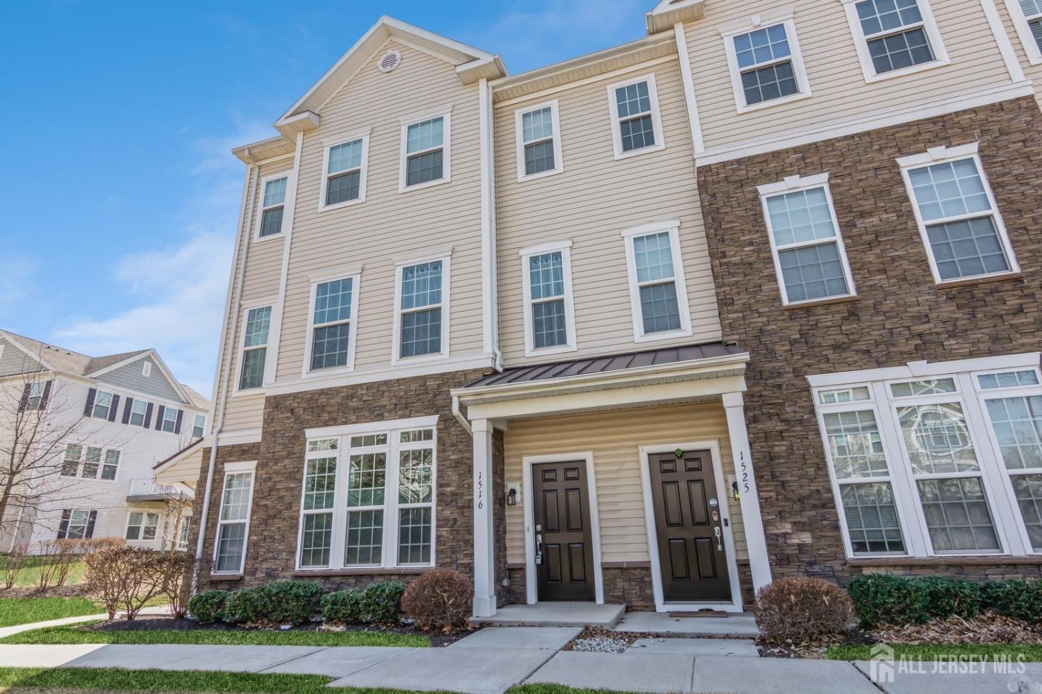 1516 Hudson Circle Highland Park, NJ 08904 - Photo 2 of 2