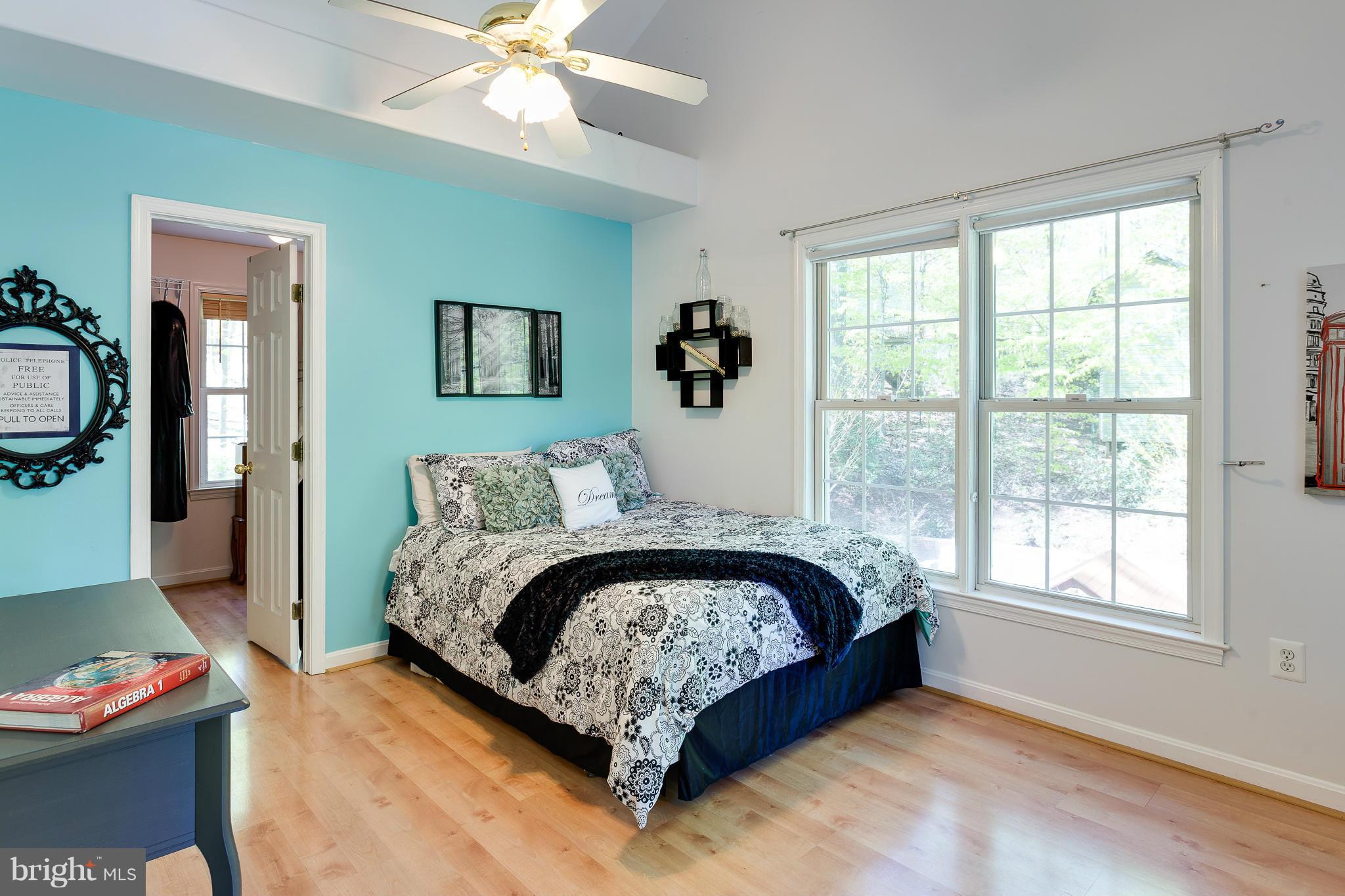 12090 Kahns Road Manassas, VA 20112 - Photo 18 of 27 Bedroom