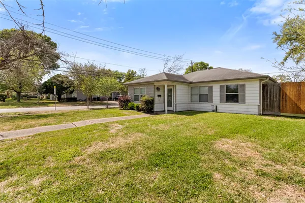 $1,800 | 714 Ogilvie Street, Houston, TX 77017