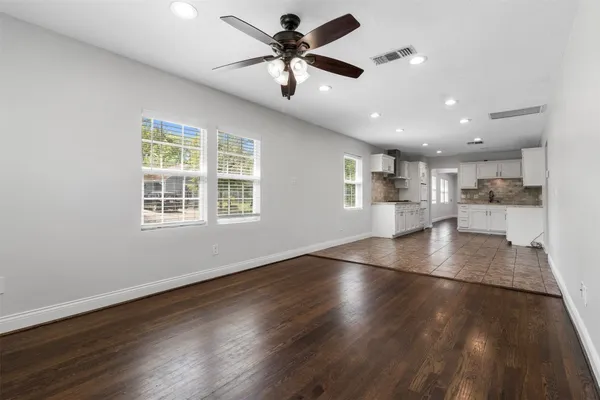 $1,800 | 714 Ogilvie Street, Houston, TX 77017