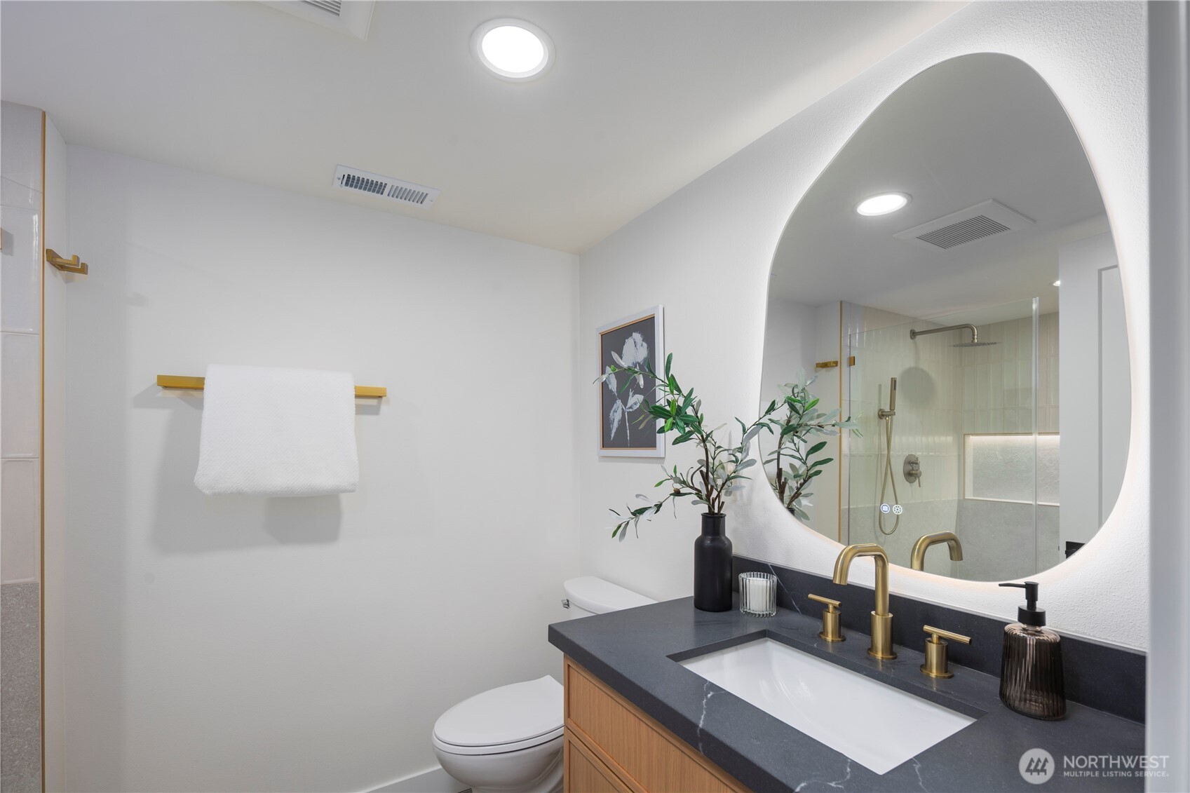 25510 Southeast 159th Street Issaquah, WA 98027 - Photo 19 of 39