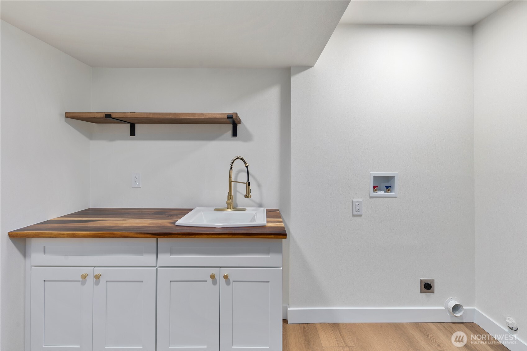 25510 Southeast 159th Street Issaquah, WA 98027 - Photo 33 of 39