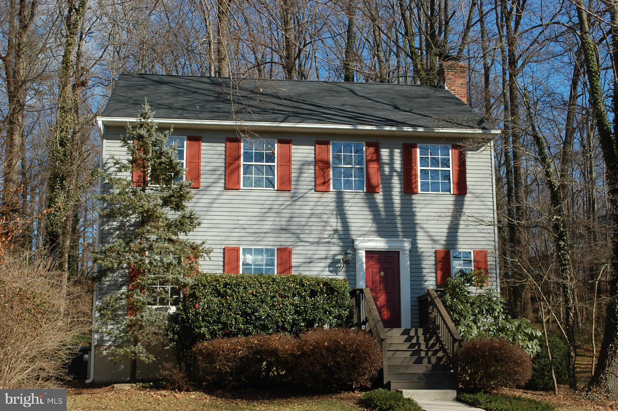 51 Sheridan Road Arnold, MD 21012 - Photo 1 of 28 Exterior (Front)