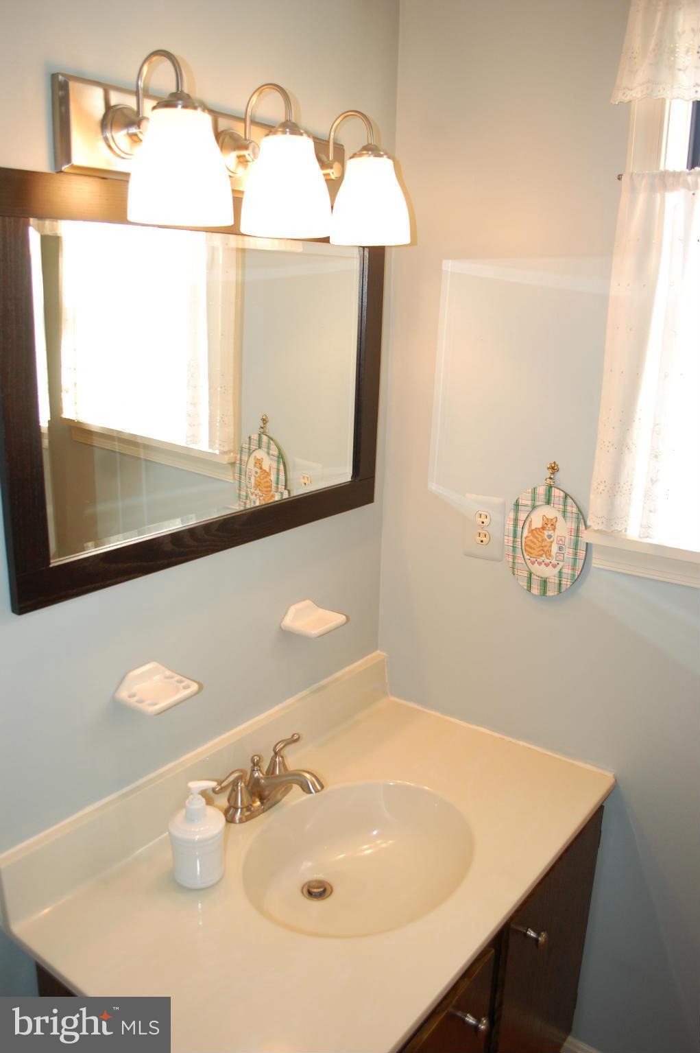51 Sheridan Road Arnold, MD 21012 - Photo 14 of 28 Bath