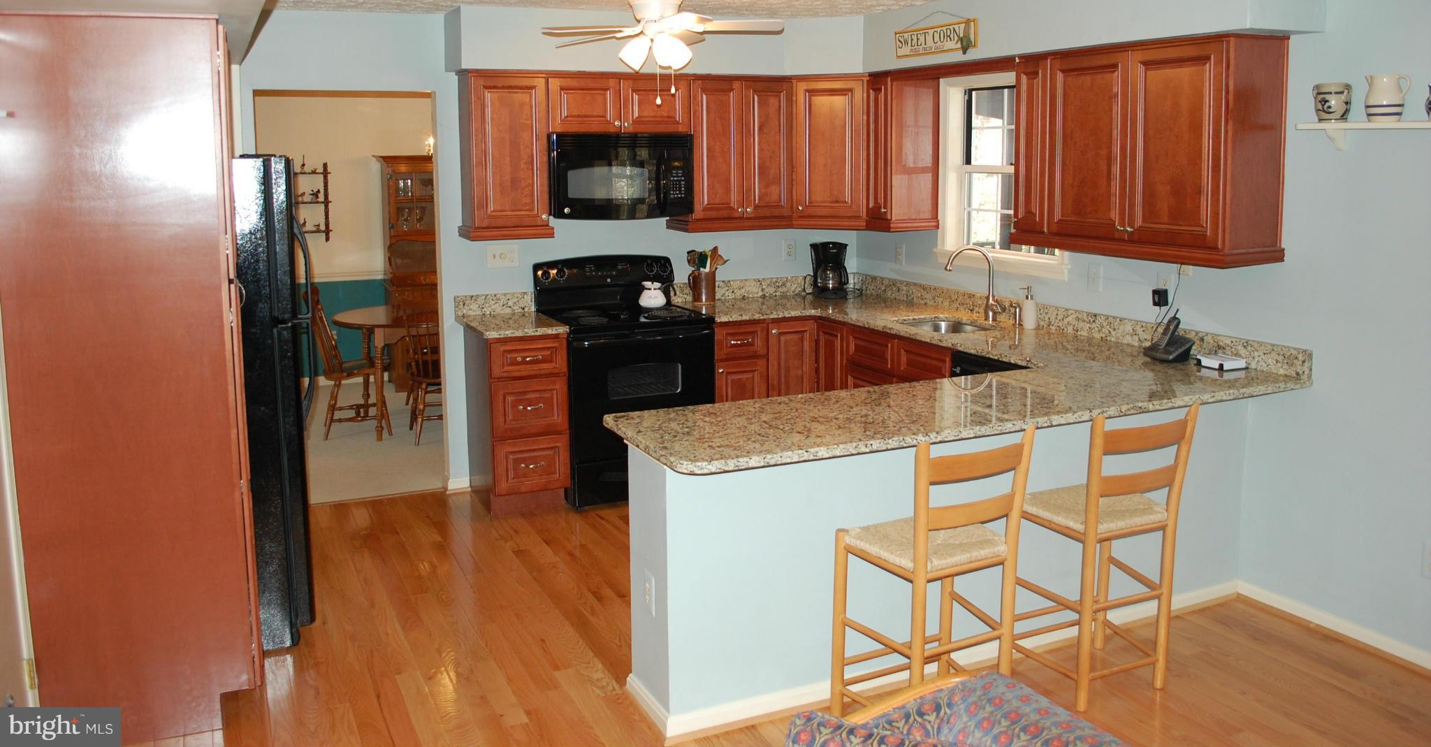 51 Sheridan Road Arnold, MD 21012 - Photo 4 of 28 Kitchen