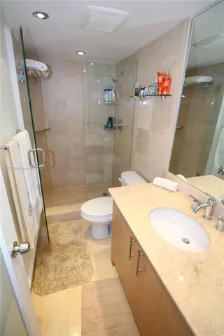 $1,125,000 | 10275 Collins Avenue, Unit 833, Bal Harbour, FL 33154